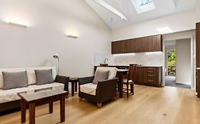 Lorhiti Apartments